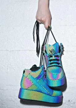 Y.R.U. Qozmo Low Key Reflective Platforms