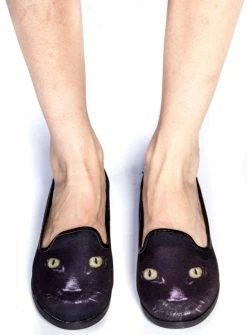Y.R.U. Kitty Flats