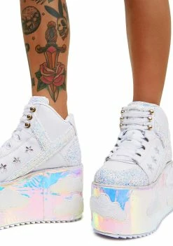 Y.R.U. Iridescent Qozmo Sky Platforms