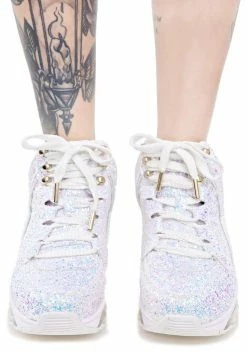 Budget โจ Y.R.U. Qozmo Aiire Glitter ๐ Sneakers ๐ฅ 9 Y.R.U. Qozmo Aiire Glitter Sneakers