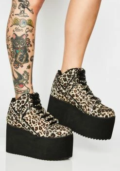 Y.R.U. Platforms Qozmo Leopard Platform Sneakers