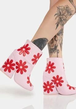 Y.R.U. Pink Jem Daisies Boots