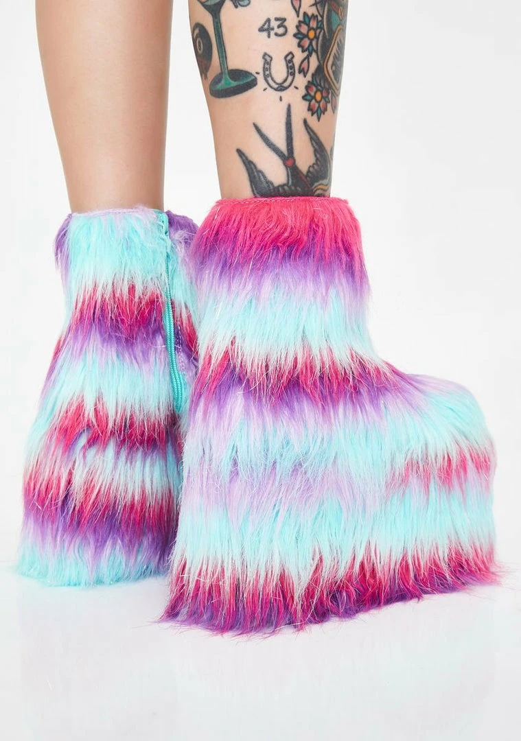 Cheap βοΈ Y.R.U. Qomet Striped Fur Platform π₯Ύ Boots π 6 Y.R.U. Qomet Striped Fur Platform Boots