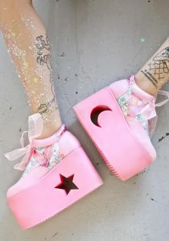 Y.R.U. Little Twin Stars Qozmo Lo Platforms