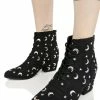 Y.R.U. Aura Qozmiq Stars And Moons Booties