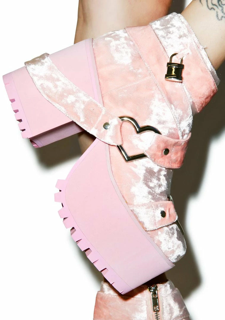 Outlet ๐คฉ Y.R.U. Velvet Cherish Platform ๐ฅพ Boots Platforms ๐ 5 Y.R.U. Velvet Cherish Platform Boots Platforms
