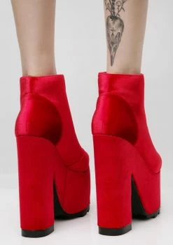 Y.R.U. Nightmare Velvet Platform Boots