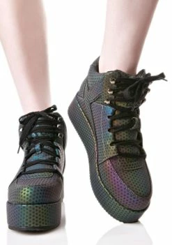 Y.R.U. Qozmo Low Key Reflective Platforms