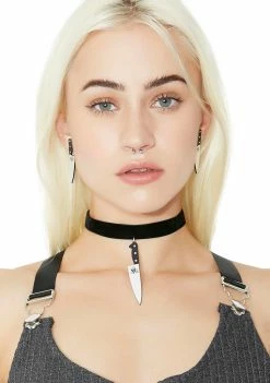 Y.R.U. Jewelry Knife Choker