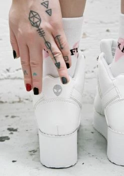 Y.R.U. Qozmo Low Key White Platforms