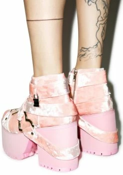 Outlet ๐คฉ Y.R.U. Velvet Cherish Platform ๐ฅพ Boots Platforms ๐ 10 Y.R.U. Velvet Cherish Platform Boots Platforms