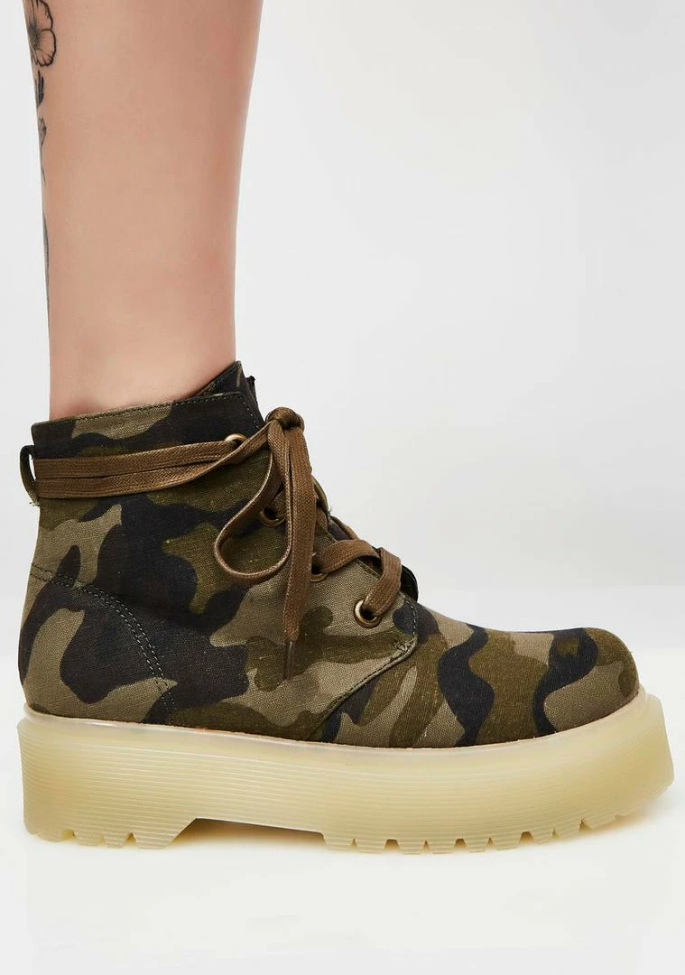 Promo 🧨 Y.R.U. Slayr Camo 🥾 Boots 🥾 Boots & Booties ❤️ 5 Y.R.U. Slayr Camo Boots Boots & Booties