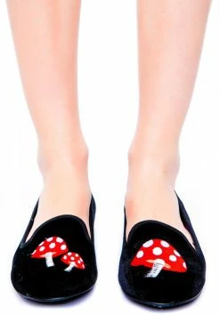 Y.R.U. Lavish Trippy Mushroom Flats