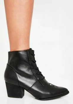 Y.R.U. Aura Boot