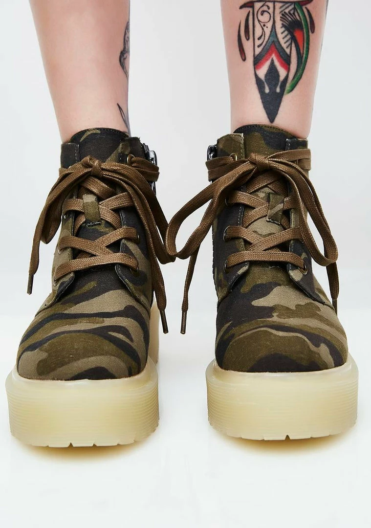 Promo 🧨 Y.R.U. Slayr Camo 🥾 Boots 🥾 Boots & Booties ❤️ 4 Y.R.U. Slayr Camo Boots Boots & Booties