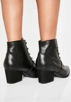 Y.R.U. Aura Boot