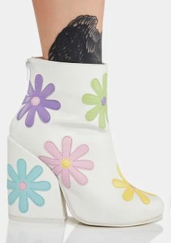 Y.R.U. White Jem Daisies Boots